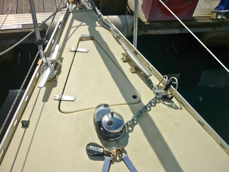 Anchor locker