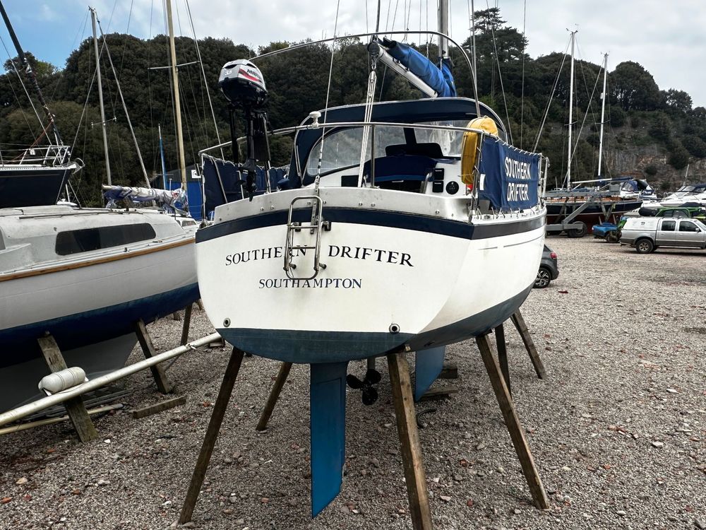 Ashore stern