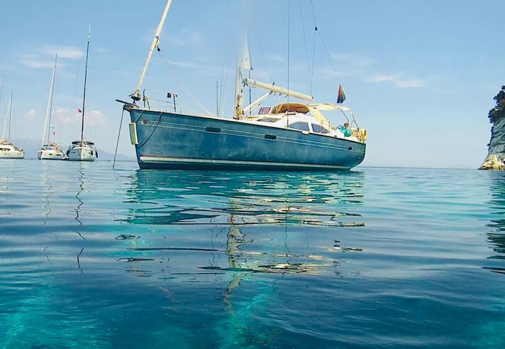 Lifted keel