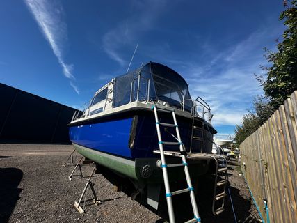 Stern ashore Weymouth 34