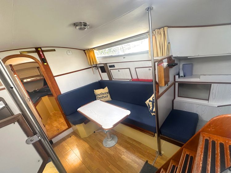 Saloon seating