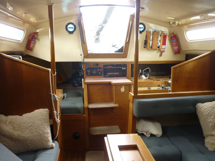 saloon