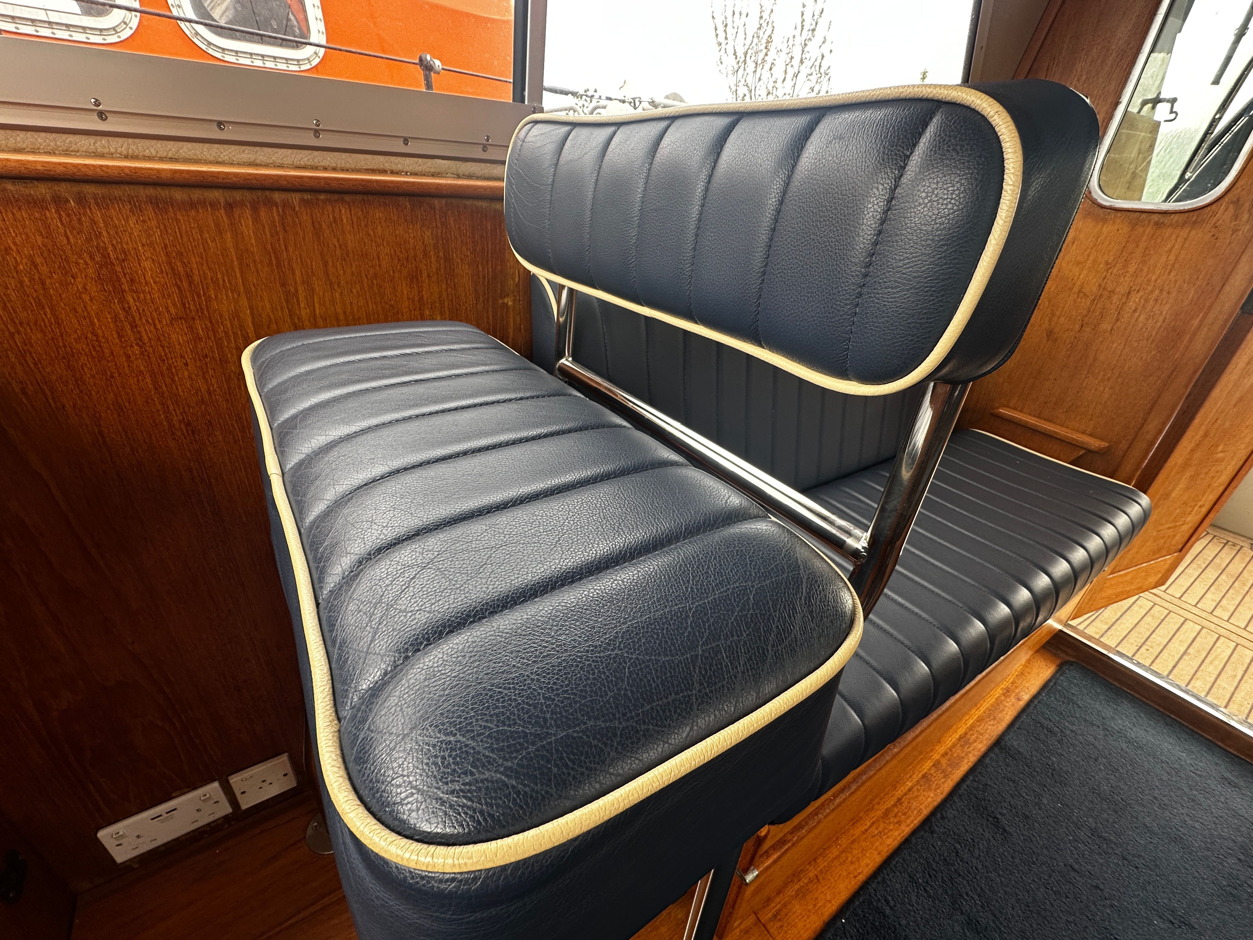 Copilot seat Weymouth 34