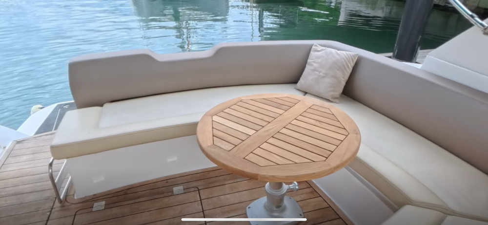 deck lounge