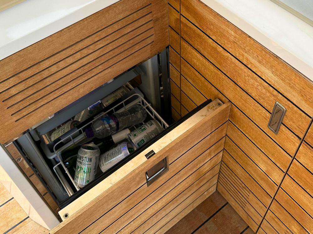 Drink fridge
